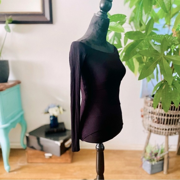 Bailey/44 Off-The-Shoulder Ribbed Knit Bandage Layered Casual Long Sleeve Top - Picture 3 of 8